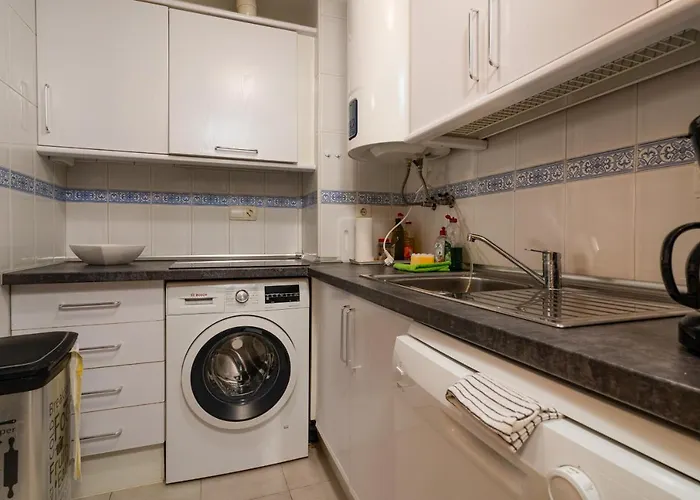 Alvarito Playa Apartmán *